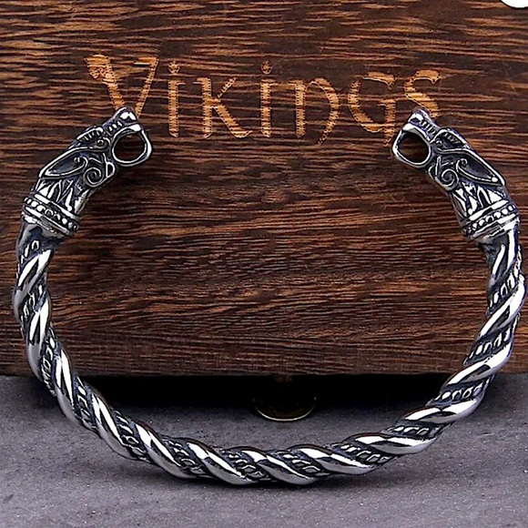 STAINLESS STEEL VIKING WOLF BRACELET SILVER ARM BAND CUFF BANGLE - Picture 2 of 9
